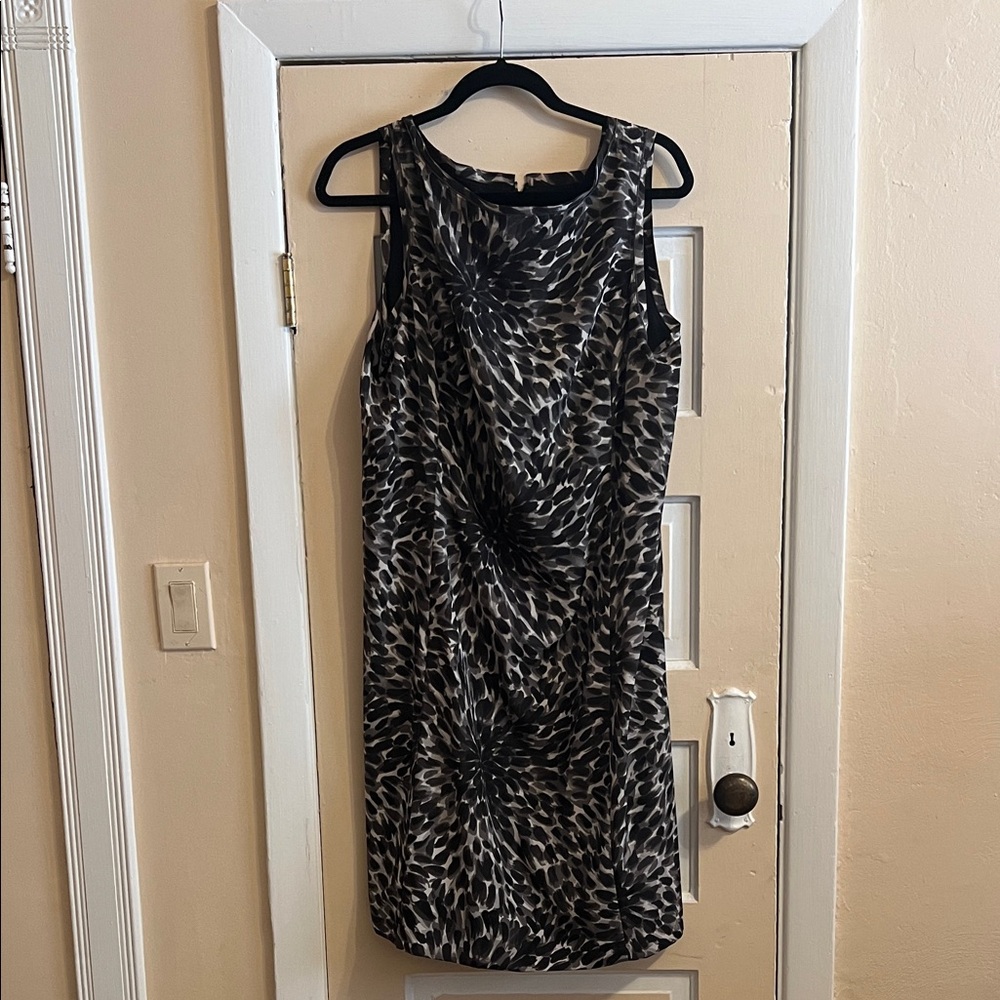 Ann Taylor Black and White Abstract Midi Sheath Dress